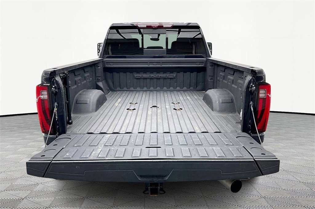 Used 2024 GMC Sierra 2500 Denali w/ Technology Package image 18