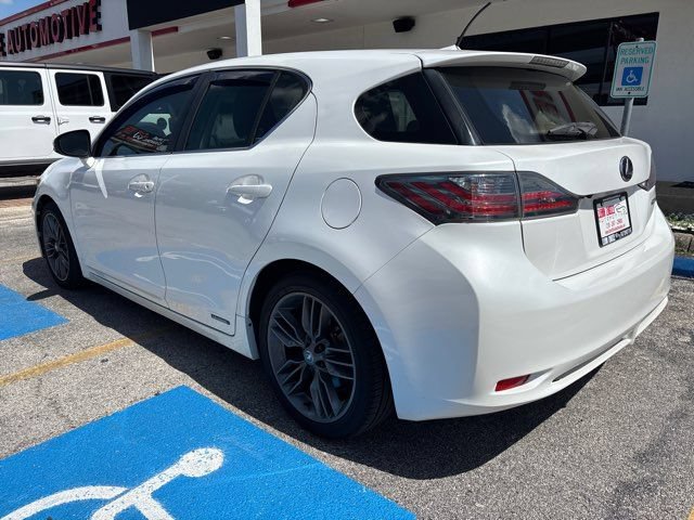 Used 2012 Lexus CT 200h Premium w/ Premium Audio Pkg FWD image 4