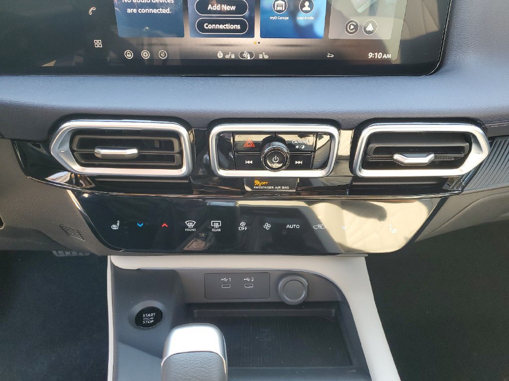 New 2026 Nissan Sentra SL w/ Floor Mat Package FWD image 27