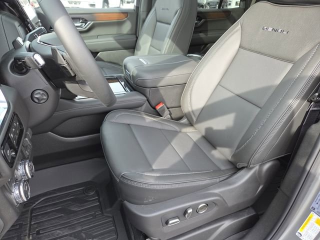 New 2026 GMC Yukon Denali w/ Denali Reserve Package image 38