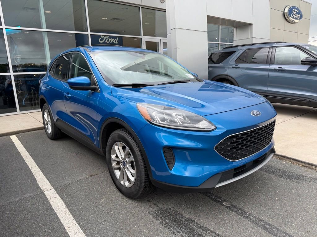 Used 2021 Ford Escape SE w/ Convenience Package AWD/4WD image 3