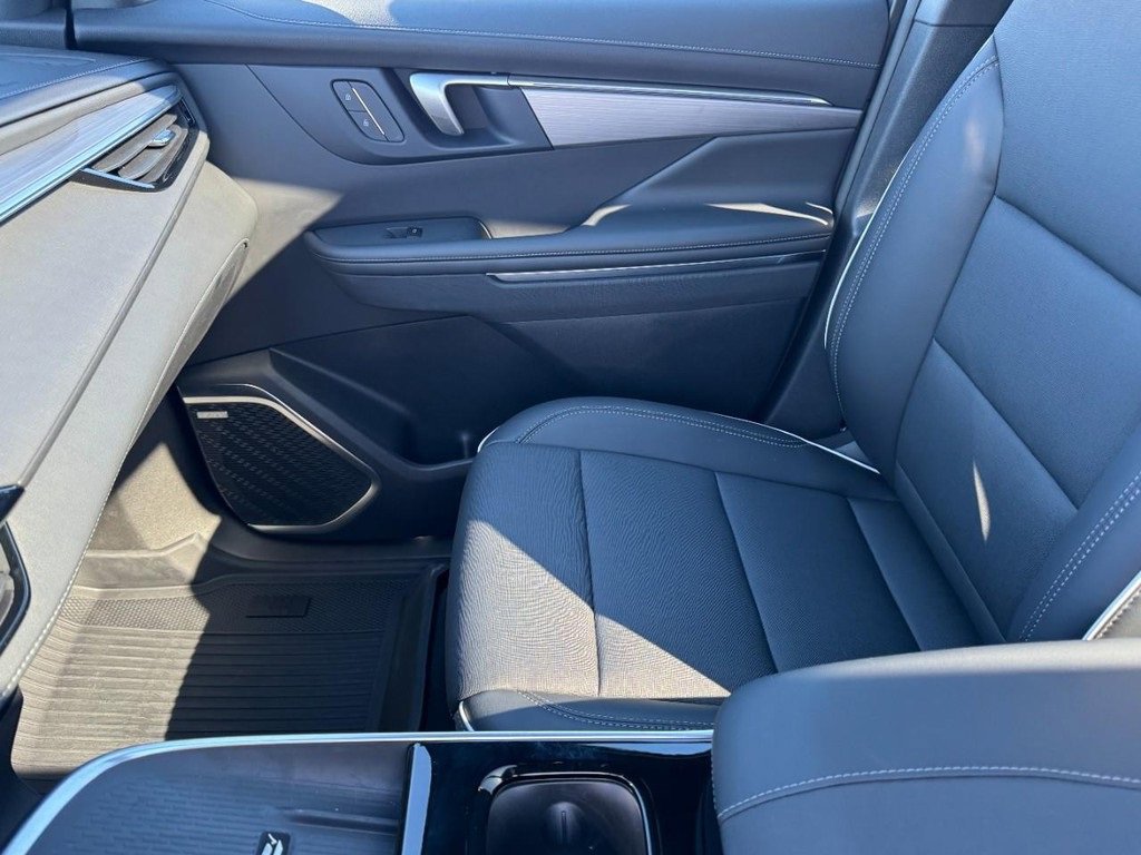 Used 2026 Buick Enclave Preferred w/ Power Package image 15