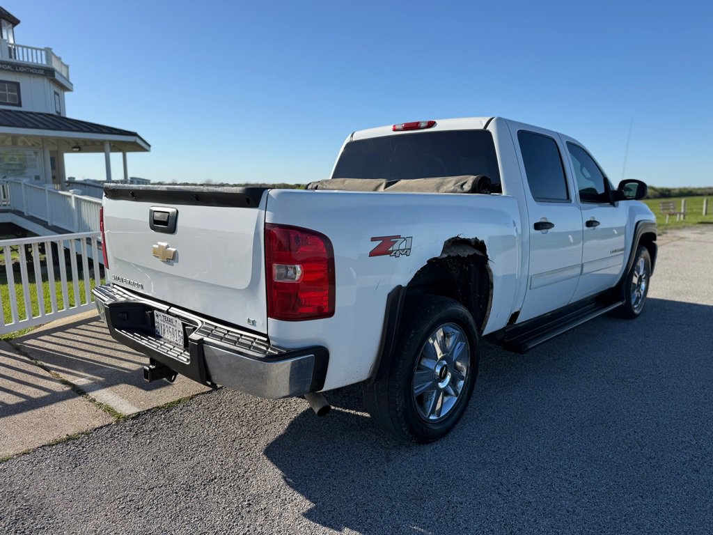Used 2008 Chevrolet Silverado 1500 LT w/ Power Pack Plus AWD/4WD image 5