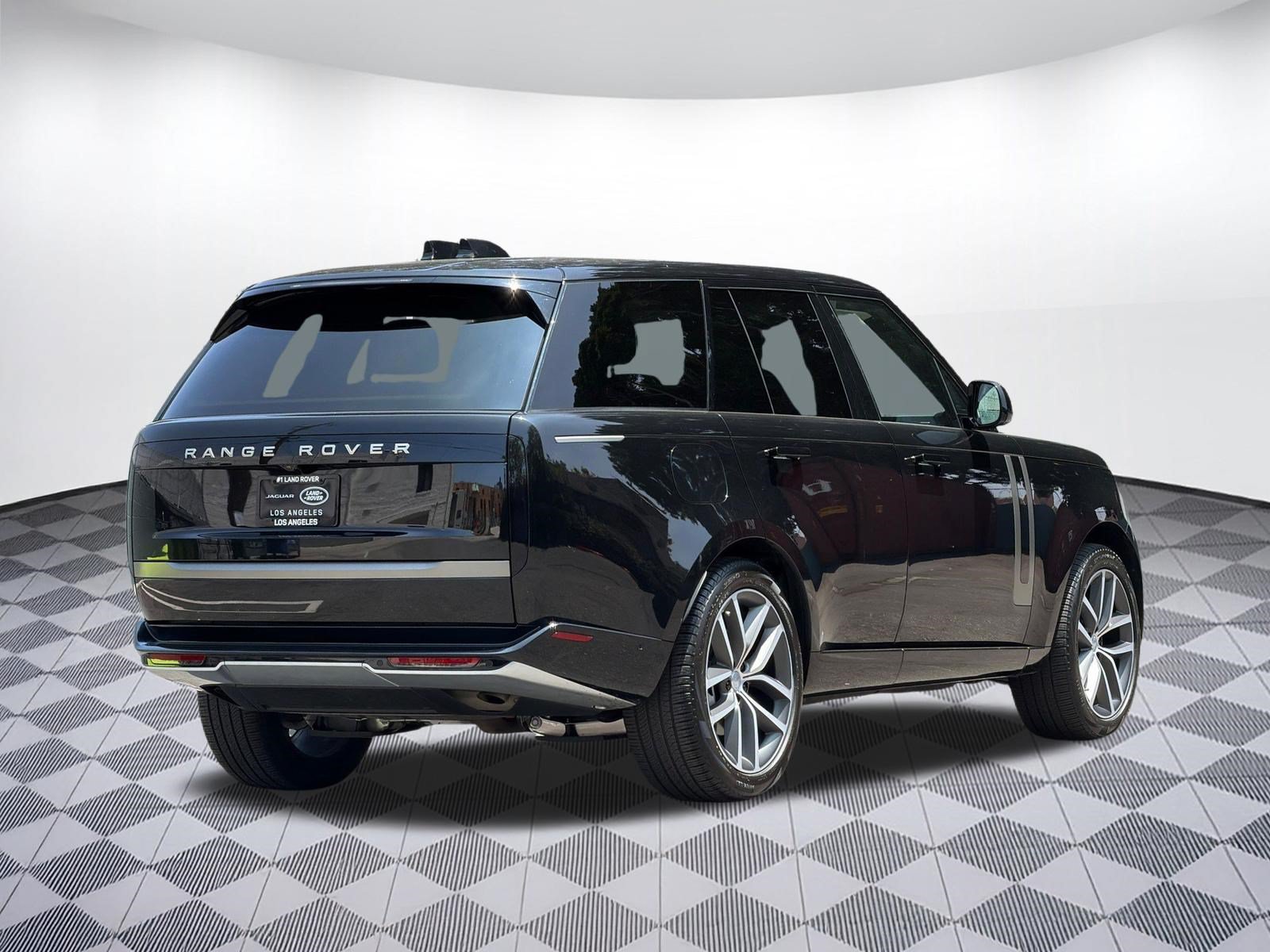 Certified 2025 Land Rover Range Rover SE AWD/4WD image 9
