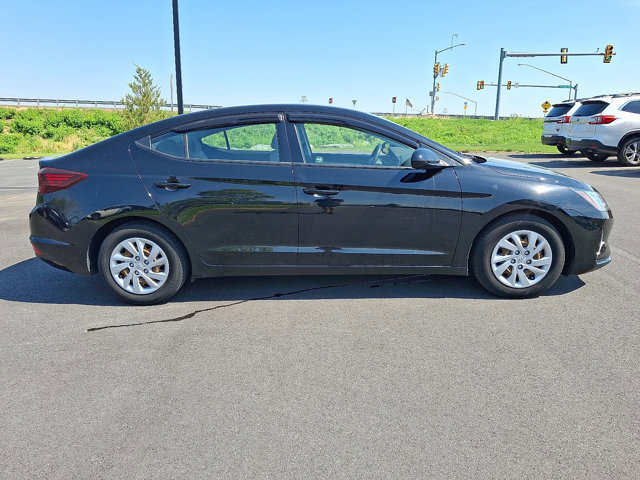 Used 2020 Hyundai Elantra SE FWD image 8