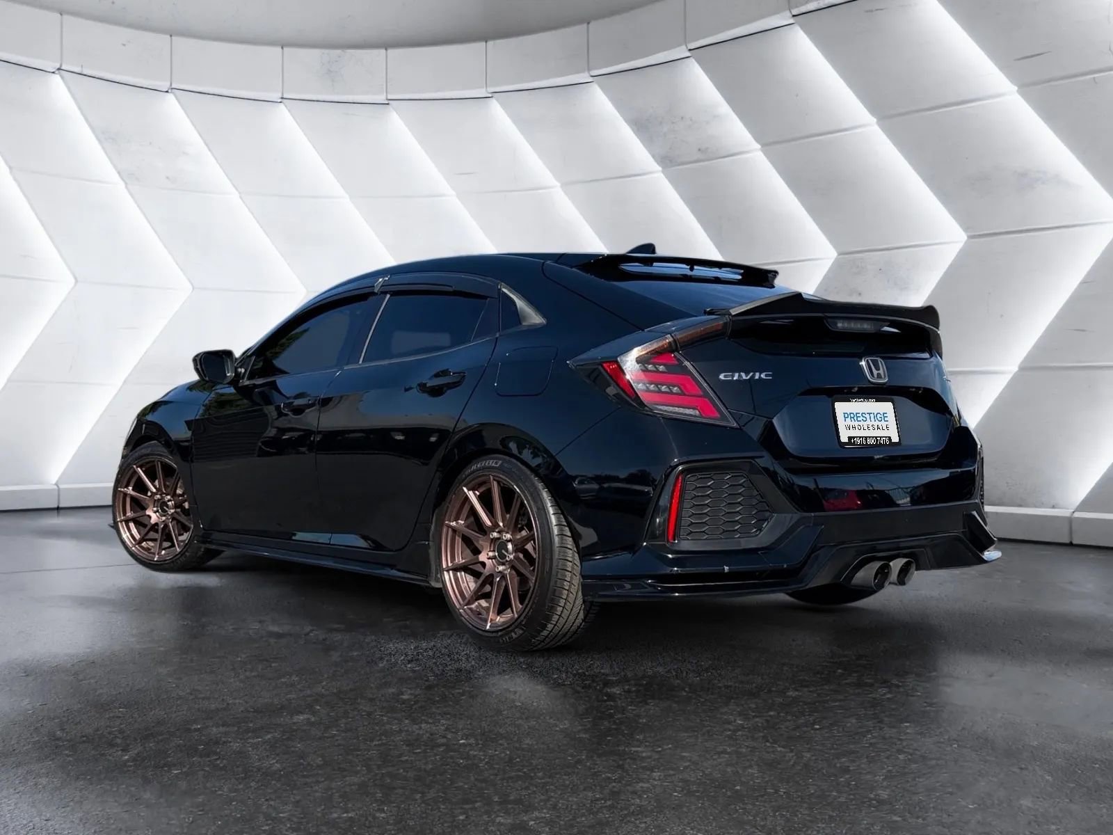 Used 2017 Honda Civic Sport image 3