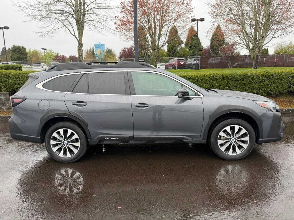 Used 2024 Subaru Outback Limited XT AWD/4WD image 8