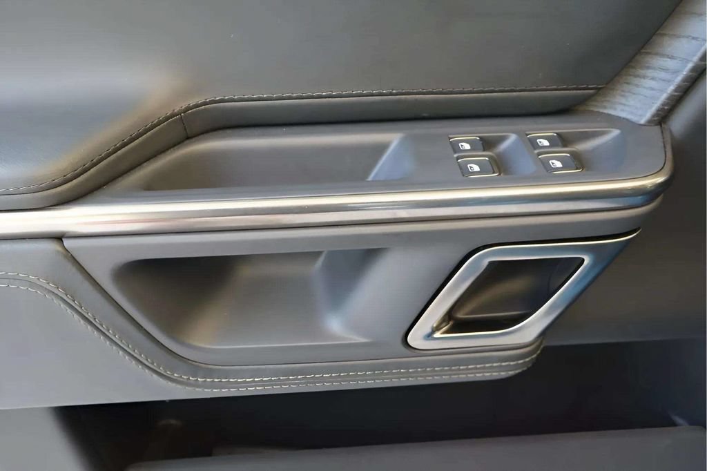 Used 2024 Rivian R1T Adventure AWD/4WD image 17