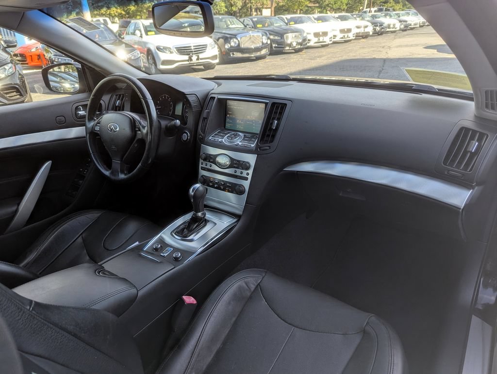 Used 2013 INFINITI G37 Convertible w/ Premium Pkg RWD image 31