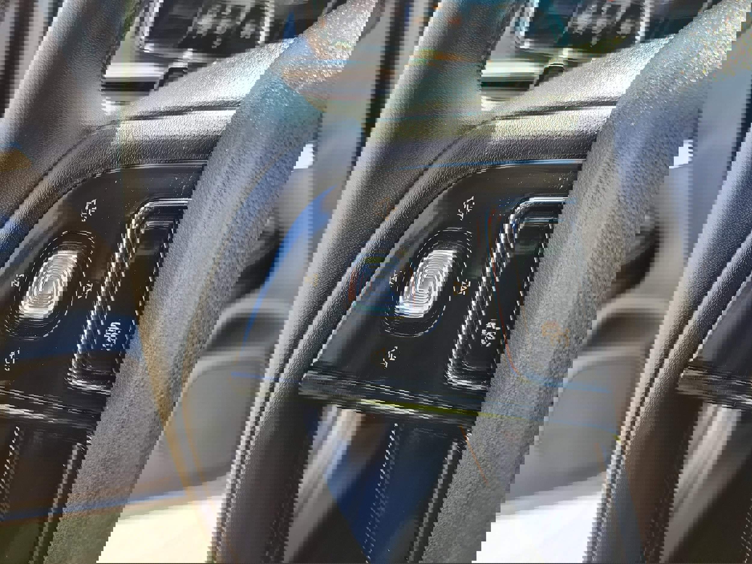 Used 2023 Lincoln Corsair AWD w/ Equipment Group 102A image 23