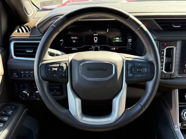 Used 2024 GMC Yukon XL Denali w/ Denali Reserve Package AWD/4WD image 9