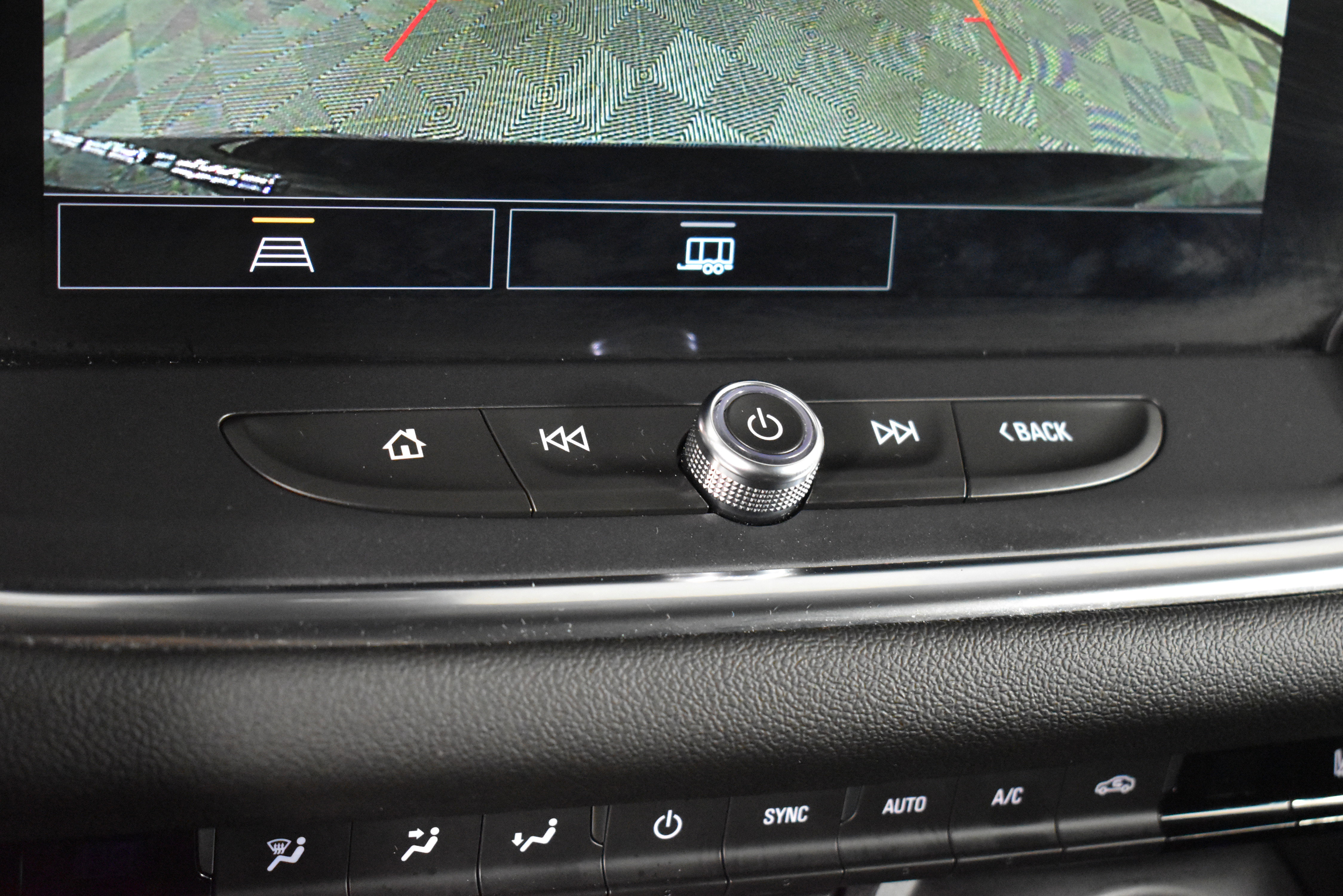 Used 2025 Chevrolet Blazer LT image 29