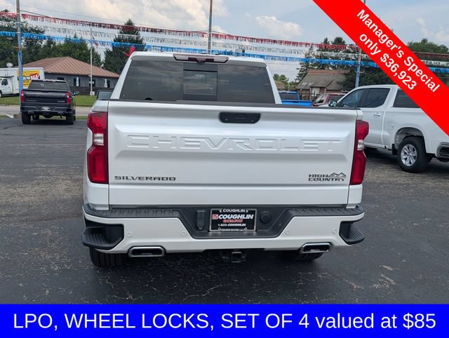 Used 2022 Chevrolet Silverado 1500 High Country w/ Technology Package AWD/4WD image 7