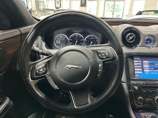 Used 2011 Jaguar XJ RWD image 56
