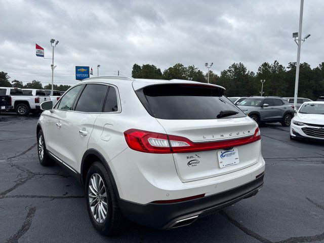 Used 2016 Lincoln MKX Select w/ Select Plus Package FWD image 5