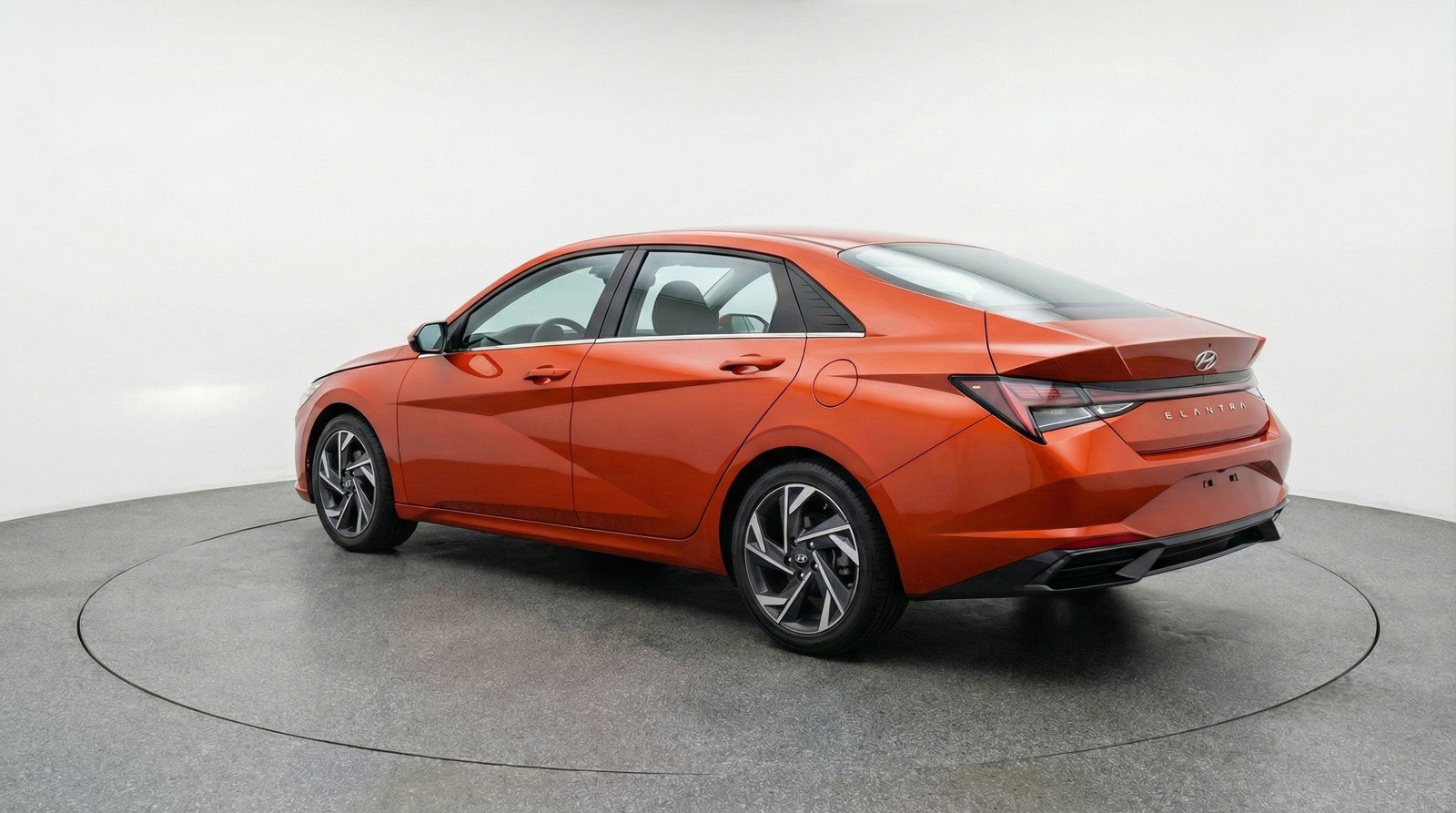 Used 2025 Hyundai Elantra SEL image 6