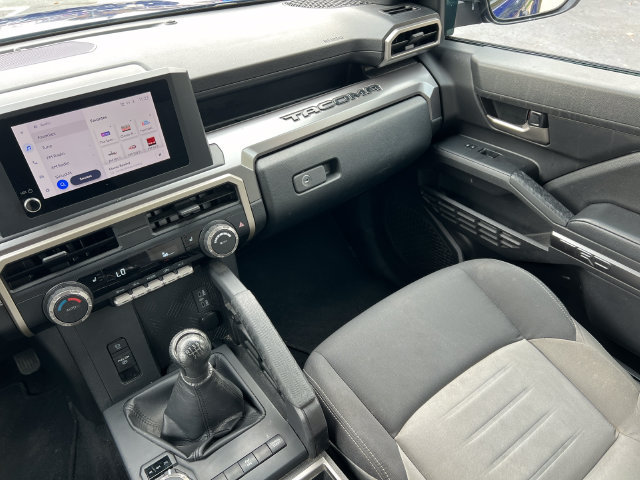 Used 2024 Toyota Tacoma TRD Off-Road AWD/4WD image 32
