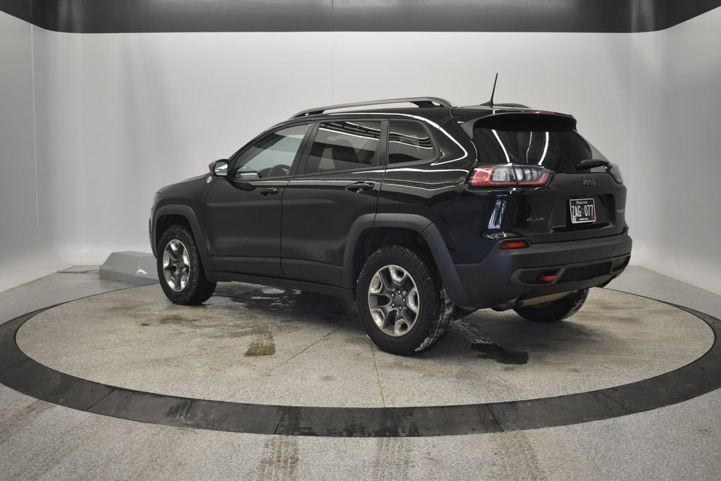 Used 2019 Jeep Cherokee Trailhawk w/ Cold Weather Group image 6