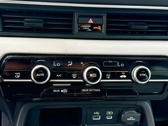 Used 2023 Honda Pilot LX image 15