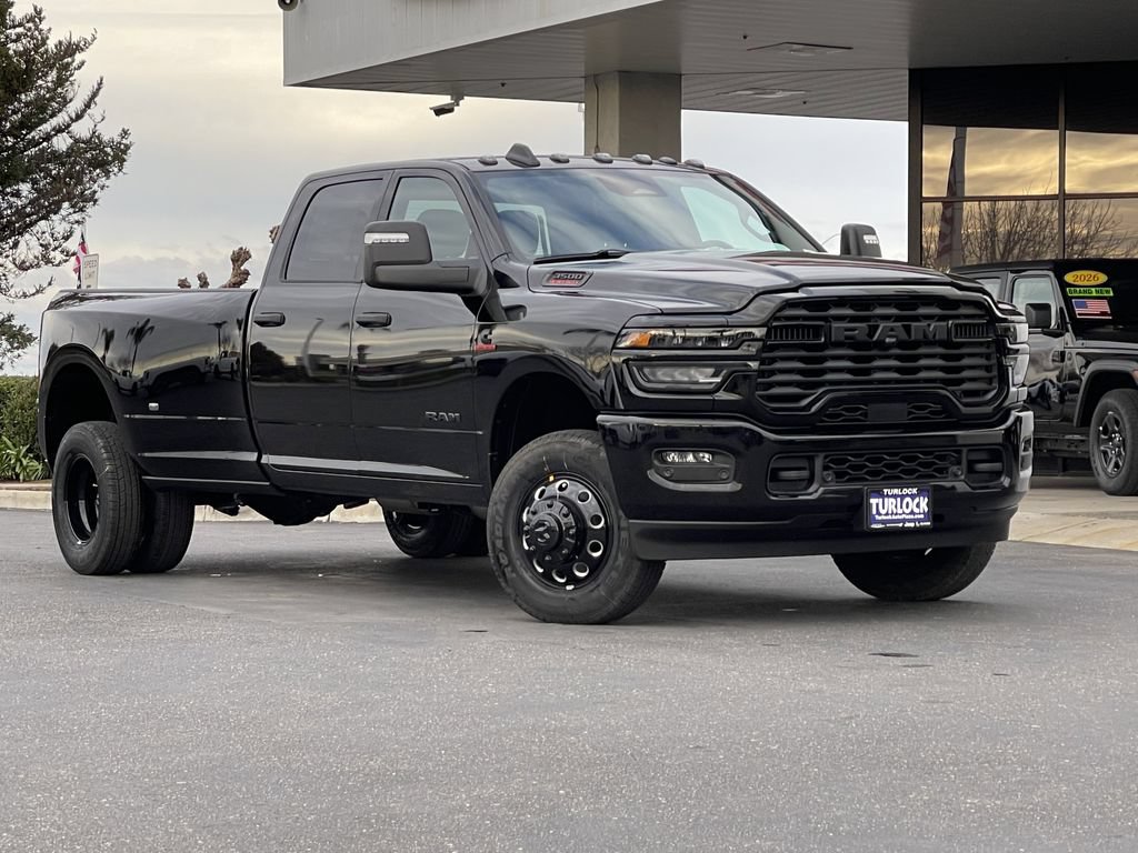 New 2026 RAM 3500 Big Horn AWD/4WD image 4