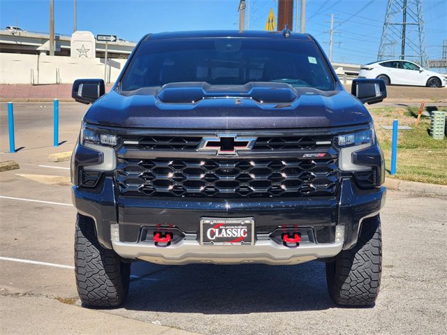 Used 2023 Chevrolet Silverado 1500 ZR2 w/ Technology Package image 2