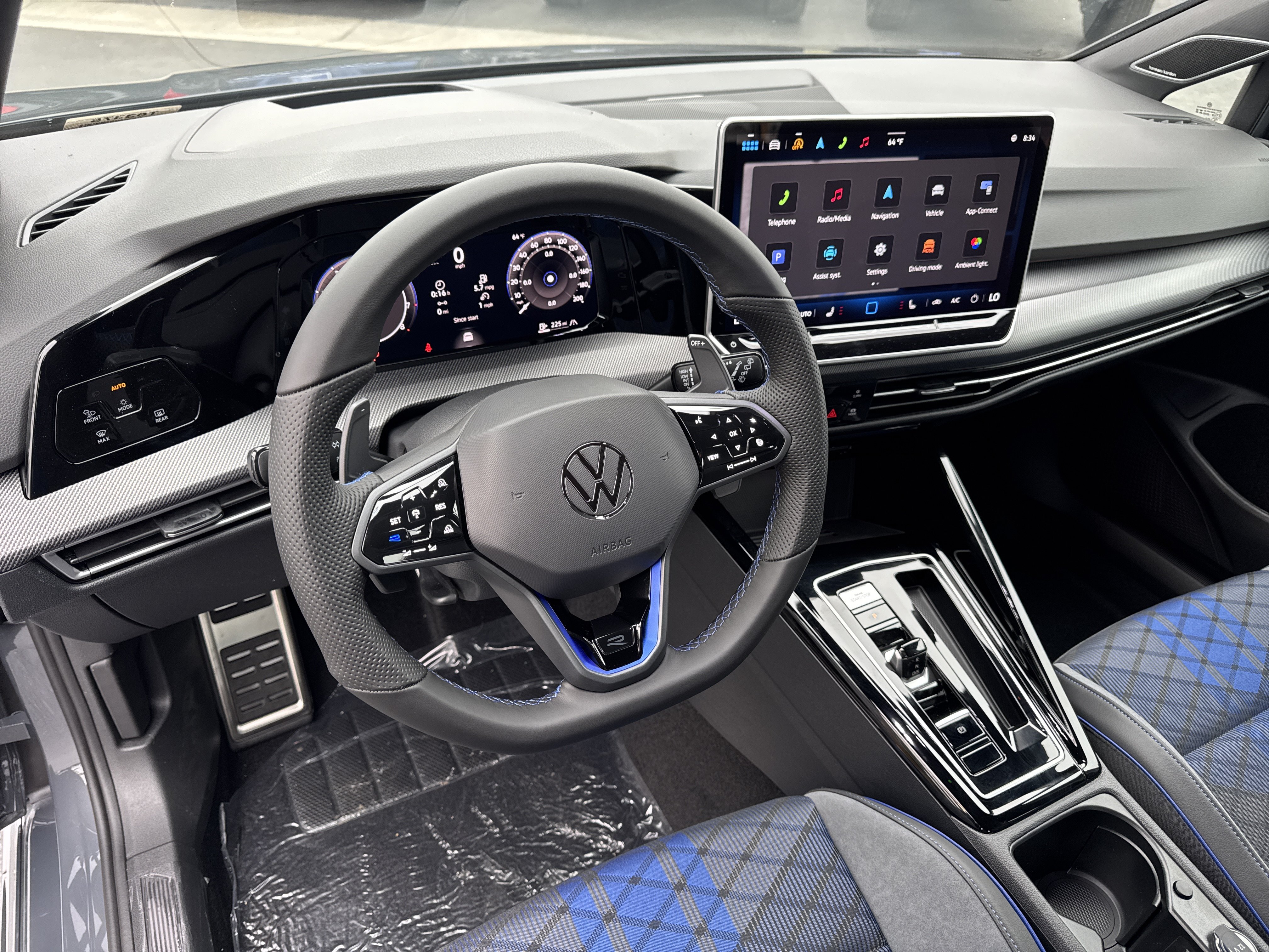 New 2026 Volkswagen Golf w/ Euro Style Package AWD/4WD image 17