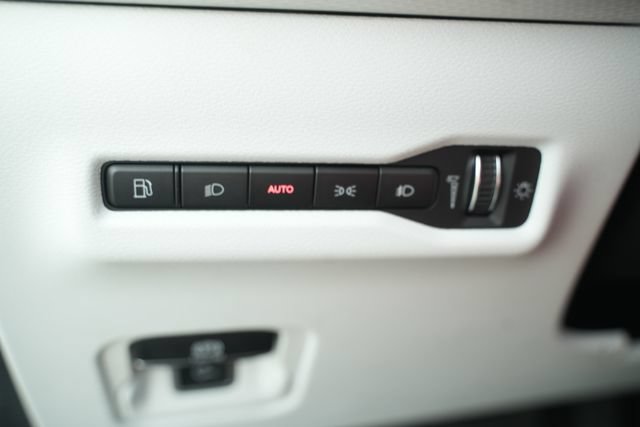 New 2026 Jeep Cherokee Limited AWD/4WD image 32