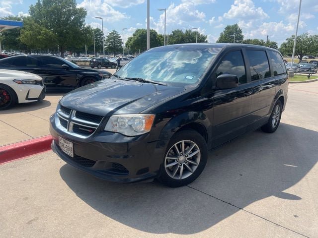 Used 2017 Dodge Grand Caravan SE FWD image 2