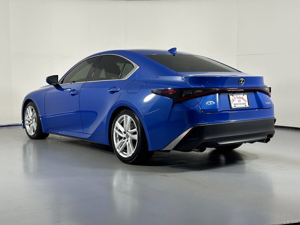 Used 2022 Lexus IS 300 w/ Accessory Package RWD image 5