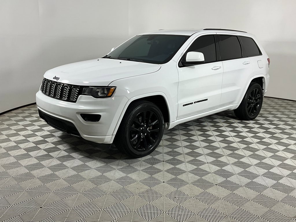 Used 2018 Jeep Grand Cherokee Altitude