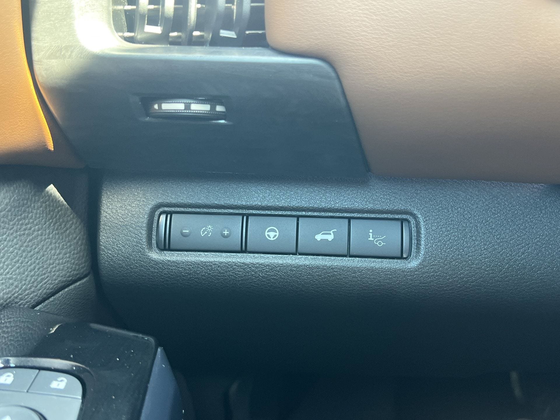 New 2026 Nissan Pathfinder Platinum FWD image 15