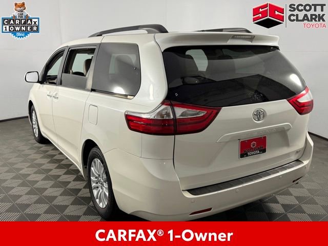 Used 2017 Toyota Sienna XLE image 32