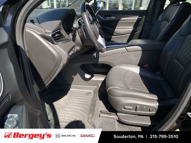 Certified 2022 Buick Enclave Avenir w/ Avenir Technology Package AWD/4WD image 23