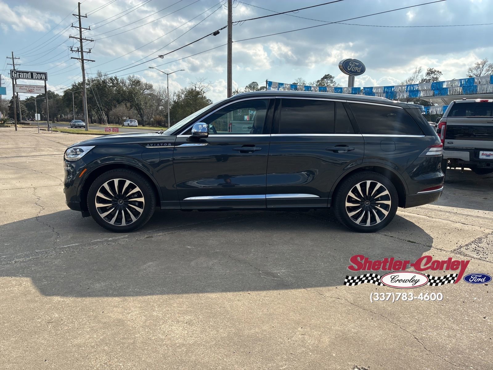 Used 2022 Lincoln Aviator Black Label Grand Touring w/ Class IV Trailer Tow Package image 7