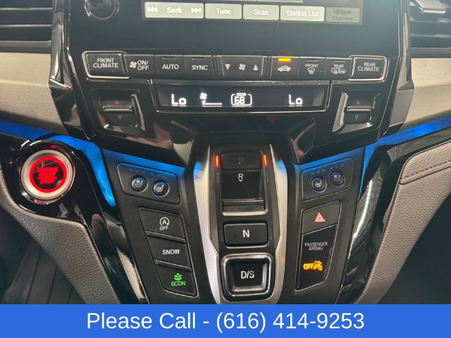Used 2018 Honda Odyssey Elite image 3