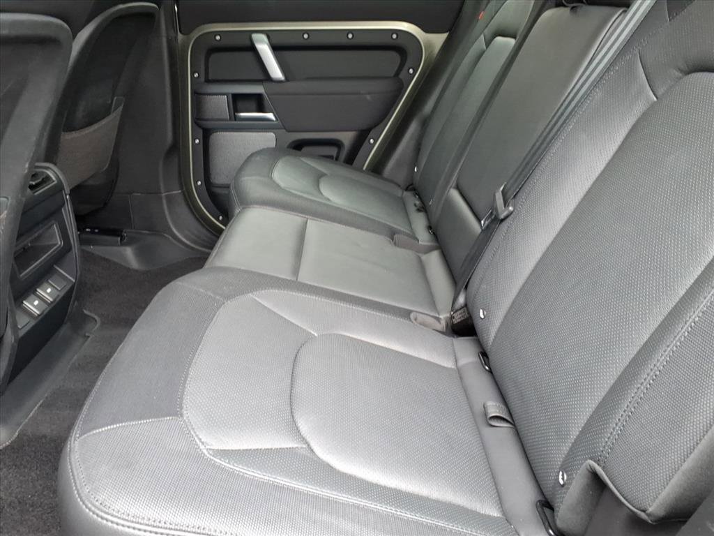 Certified 2023 Land Rover Defender 110 X-Dynamic SE image 5