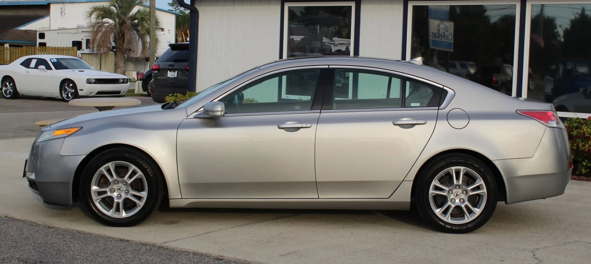 Used 2009 Acura TL FWD image 2