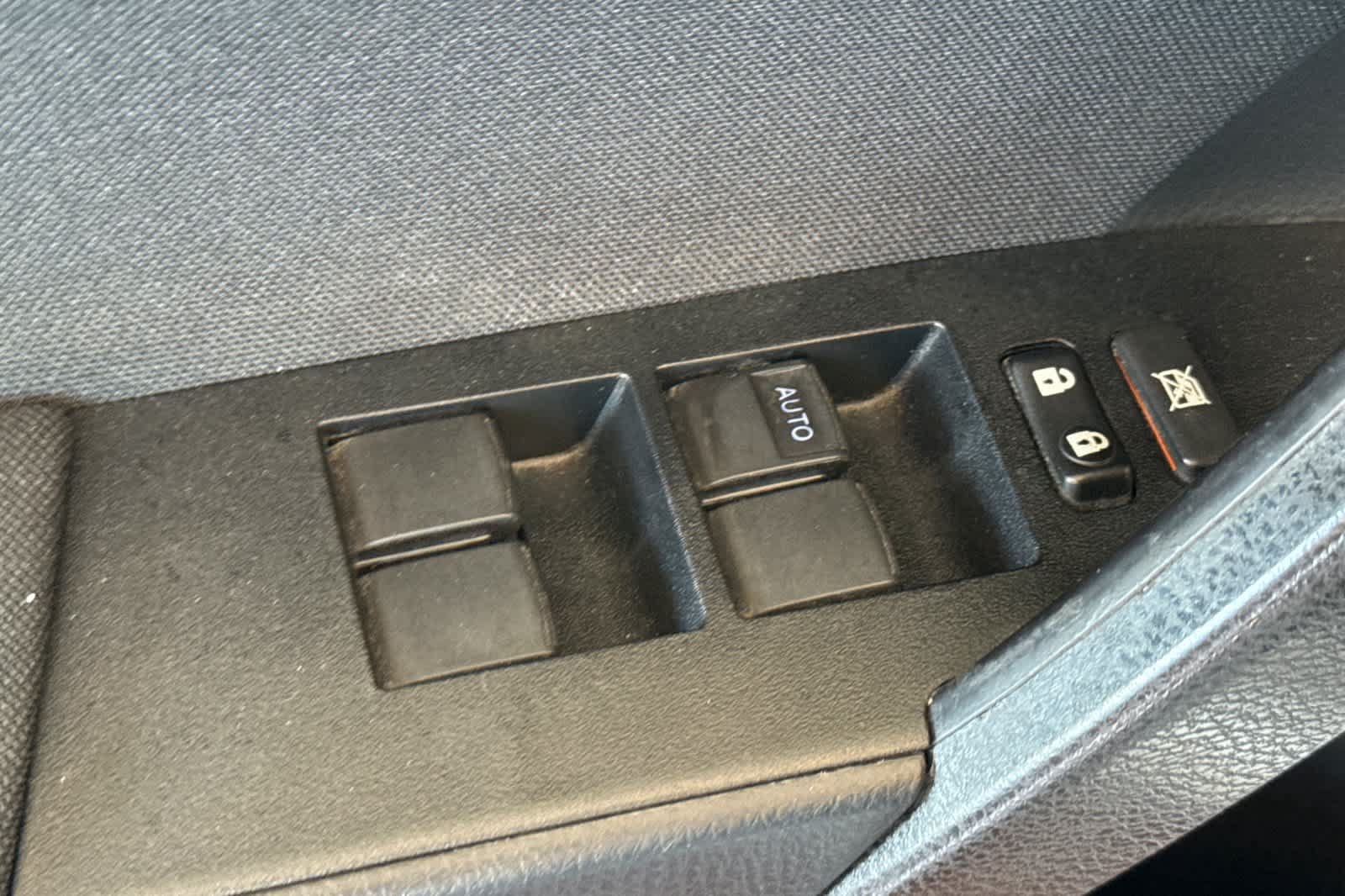 Used 2018 Toyota Corolla LE FWD image 11