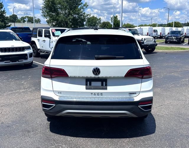 Used 2022 Volkswagen Taos SE AWD/4WD image 12