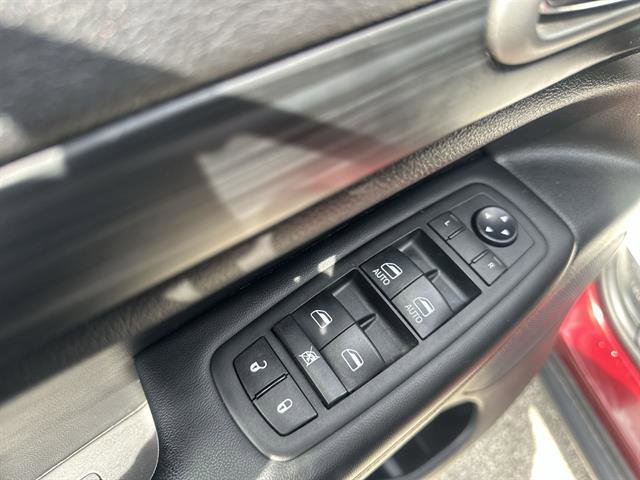 Used 2020 Jeep Grand Cherokee Laredo AWD/4WD image 15
