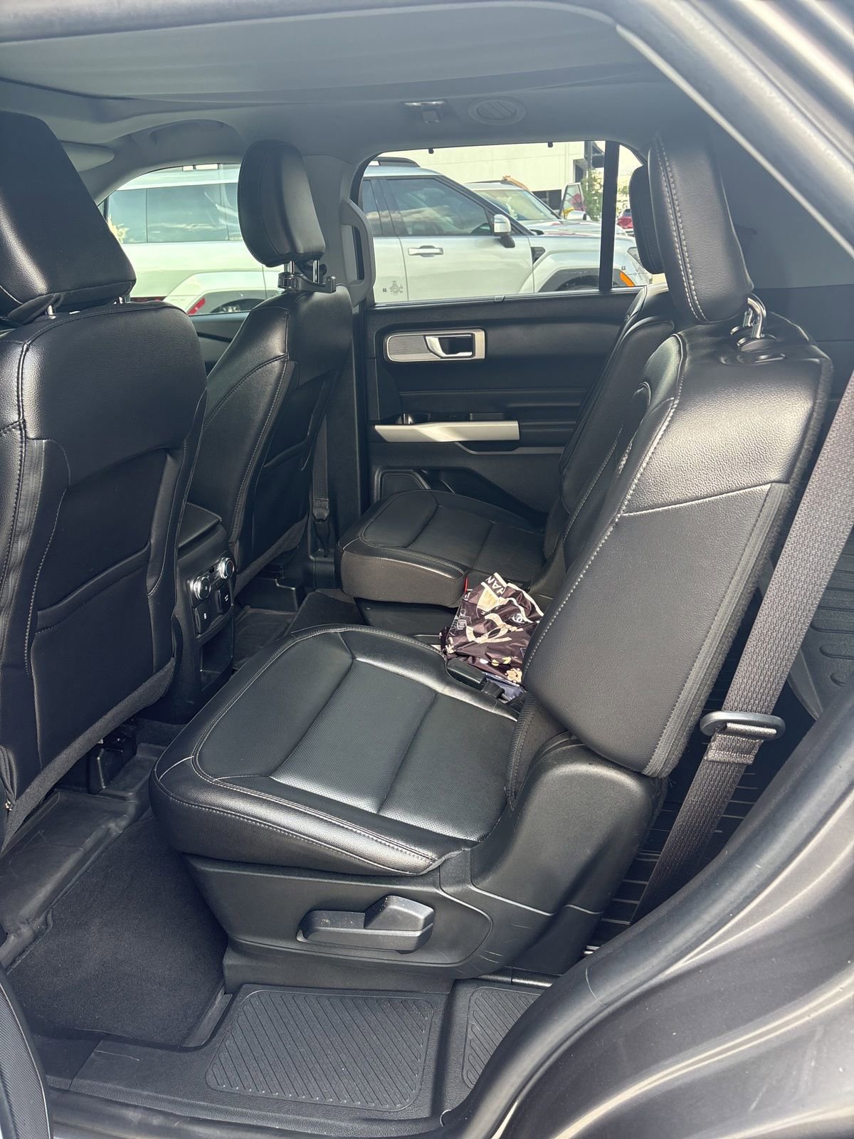 Used 2021 Ford Explorer Limited w/ Equipment Group 301A RWD image 18