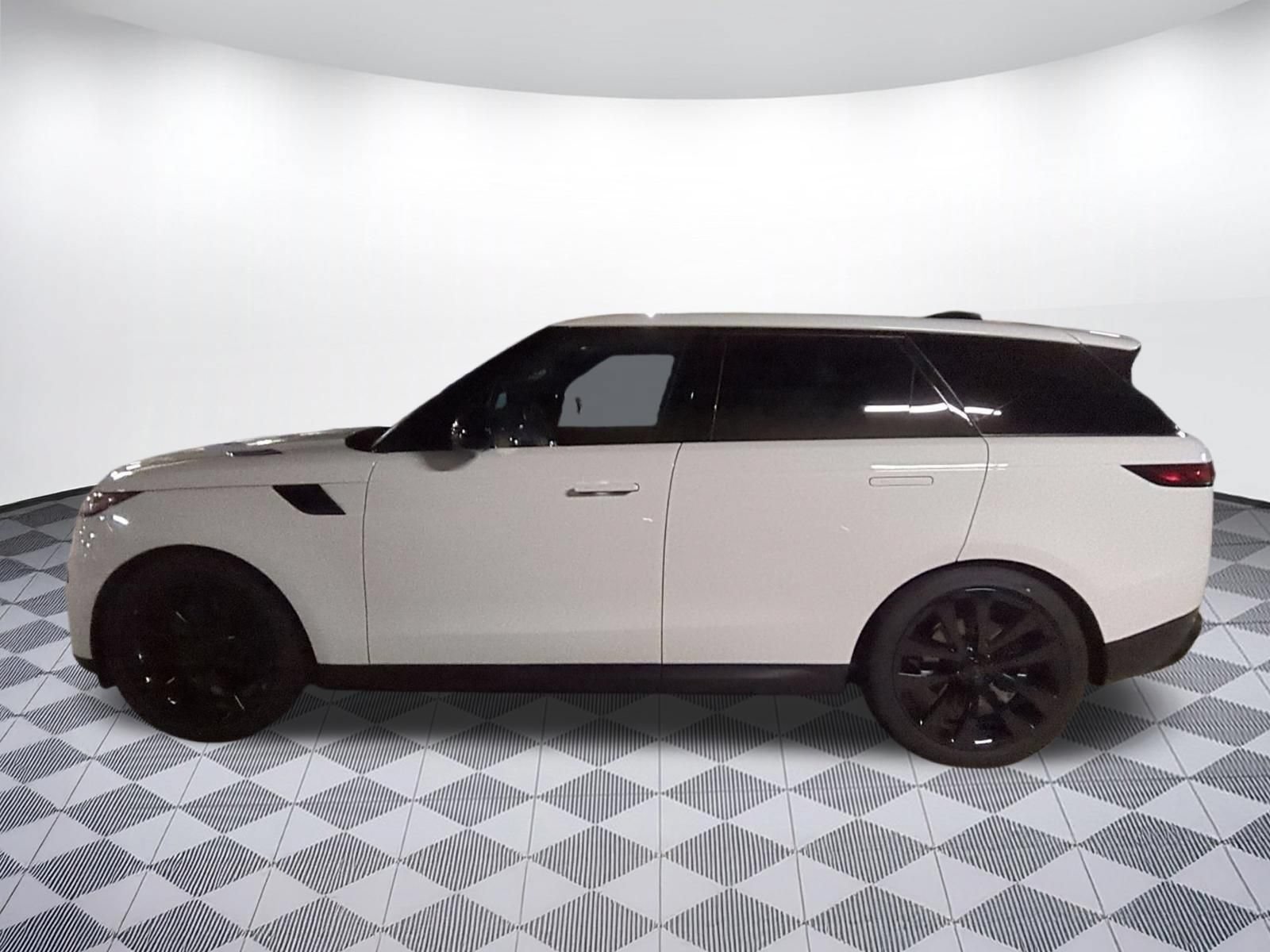New 2026 Land Rover Range Rover Sport SE AWD/4WD image 2