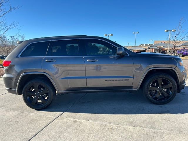 Used 2015 Jeep Grand Cherokee Altitude image 10