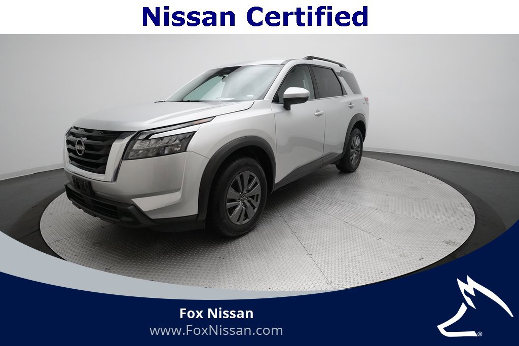Certified 2024 Nissan Pathfinder SV image 1