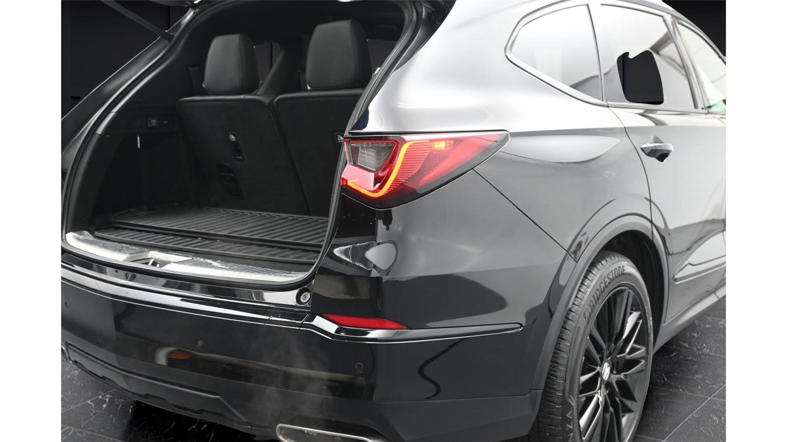 Used 2025 Acura MDX A-Spec AWD/4WD image 15