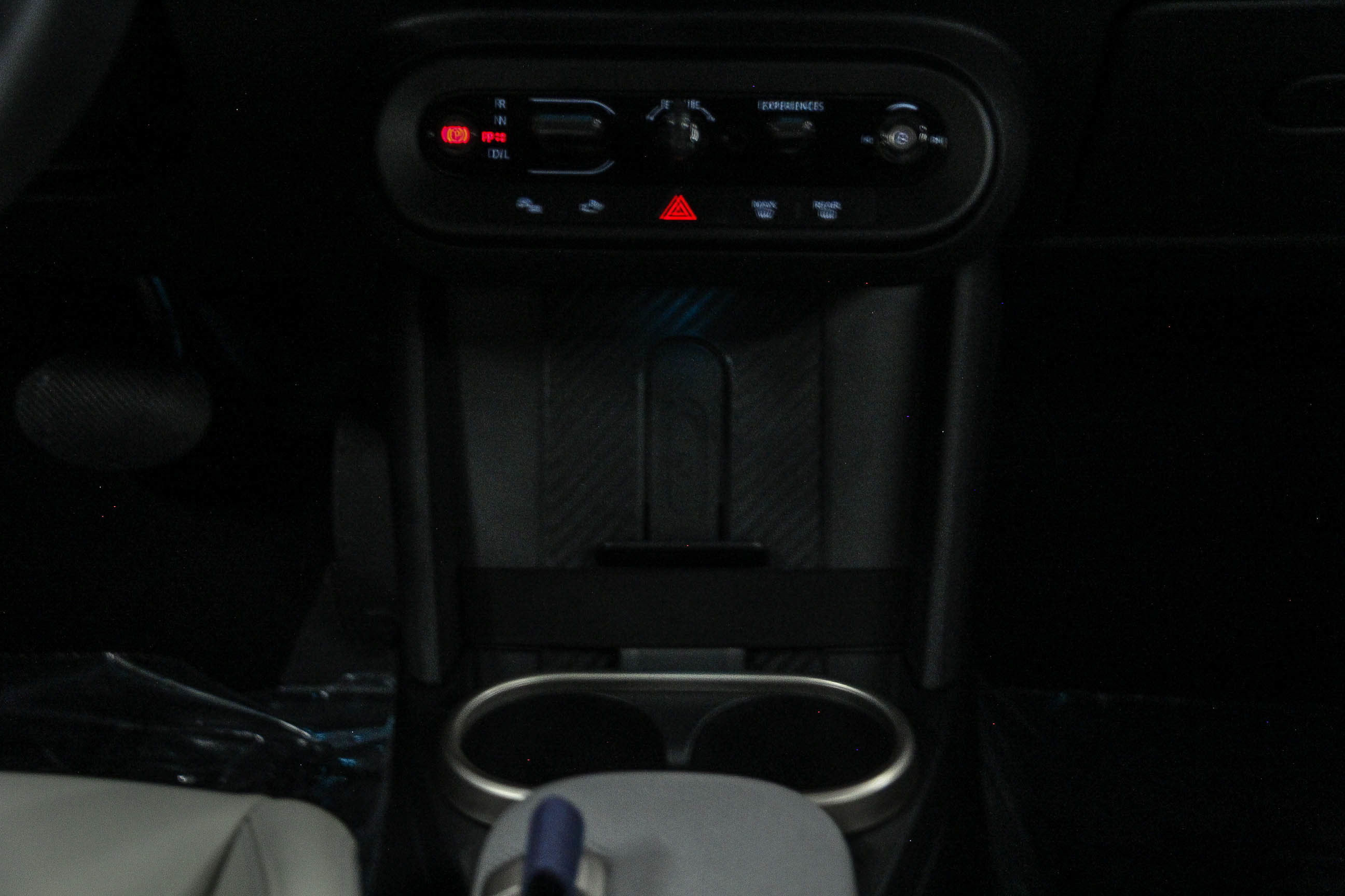 Used 2025 MINI Cooper 2-Door Hardtop image 14