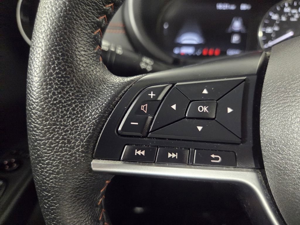 Used 2024 Nissan Kicks SR FWD image 18