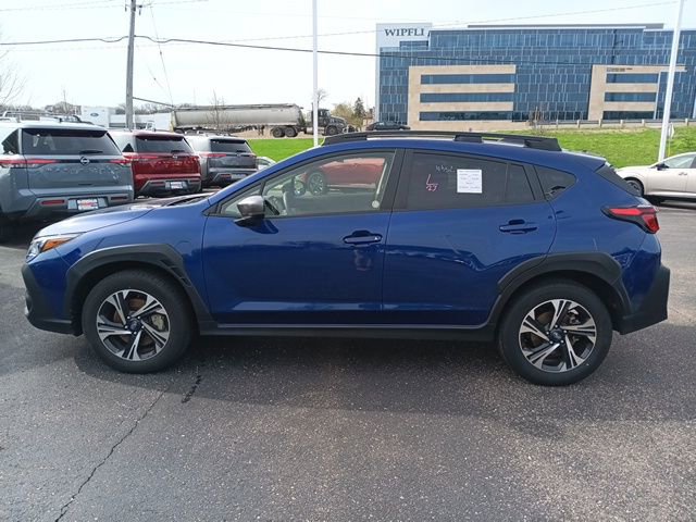 Used 2025 Subaru Crosstrek 2.0i Premium AWD/4WD image 2