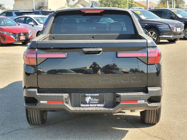 New 2025 Hyundai Santa Cruz SE image 5