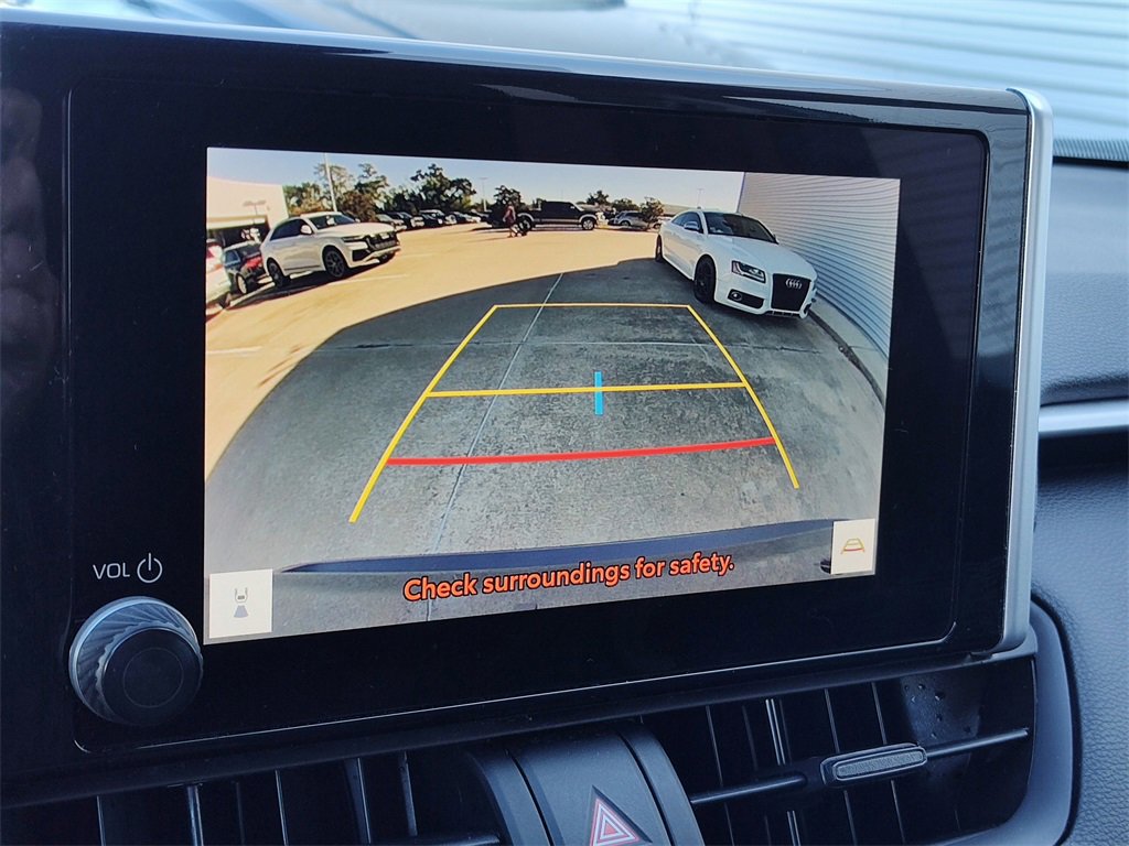 Used 2024 Toyota RAV4 XLE image 37